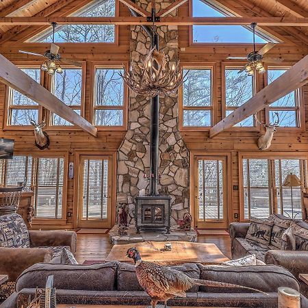 Blue Ridge Bliss- Spacious Cabin, Pets, Hot Tub! Extérieur photo