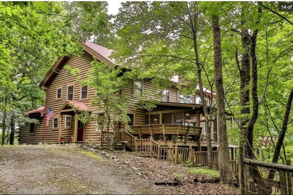 Blue Ridge Bliss- Spacious Cabin, Pets, Hot Tub! Extérieur photo