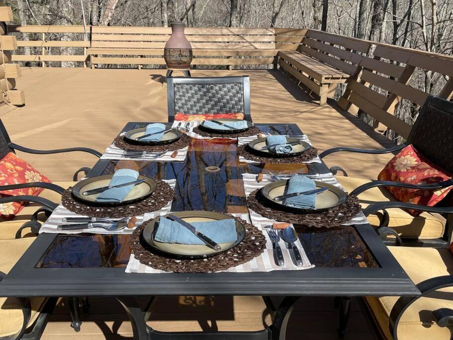 Blue Ridge Bliss- Spacious Cabin, Pets, Hot Tub! Extérieur photo
