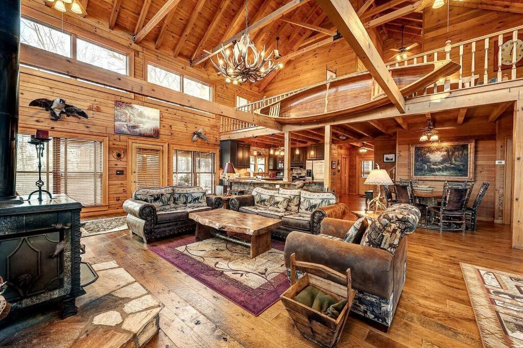 Blue Ridge Bliss- Spacious Cabin, Pets, Hot Tub! Extérieur photo
