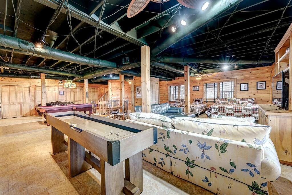 Blue Ridge Bliss- Spacious Cabin, Pets, Hot Tub! Extérieur photo