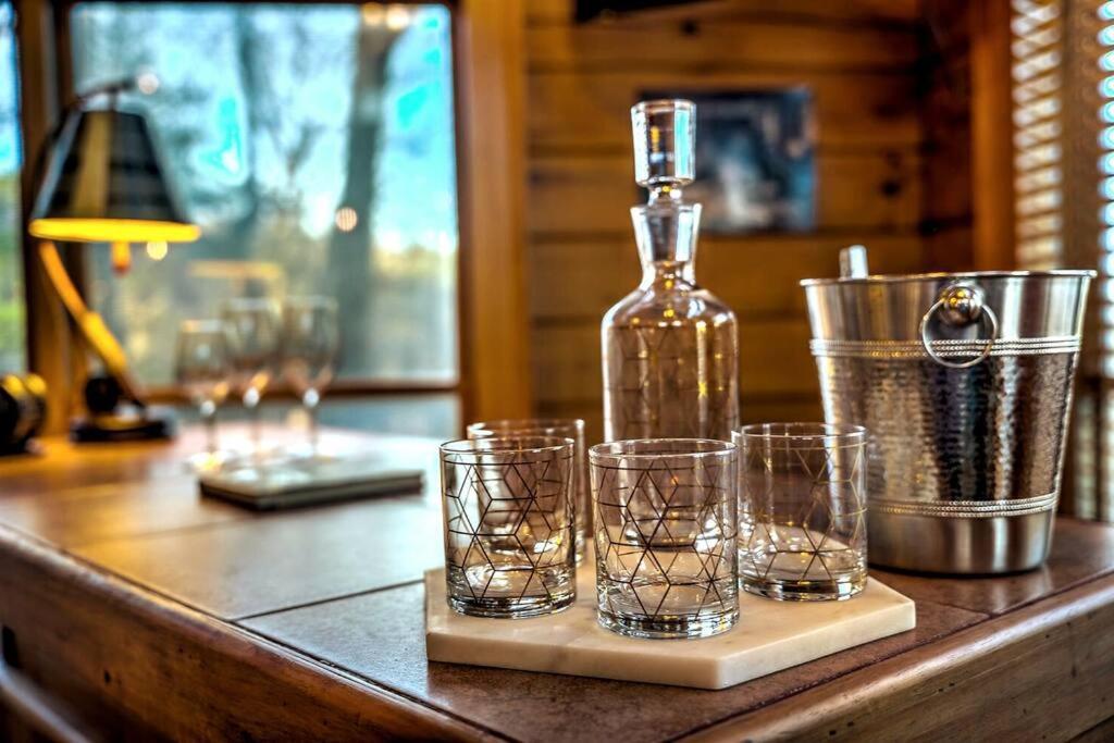 Blue Ridge Bliss- Spacious Cabin, Pets, Hot Tub! Extérieur photo