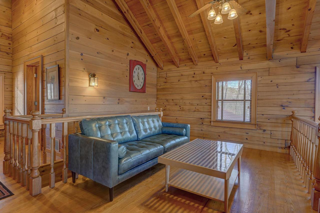 Blue Ridge Bliss- Spacious Cabin, Pets, Hot Tub! Extérieur photo