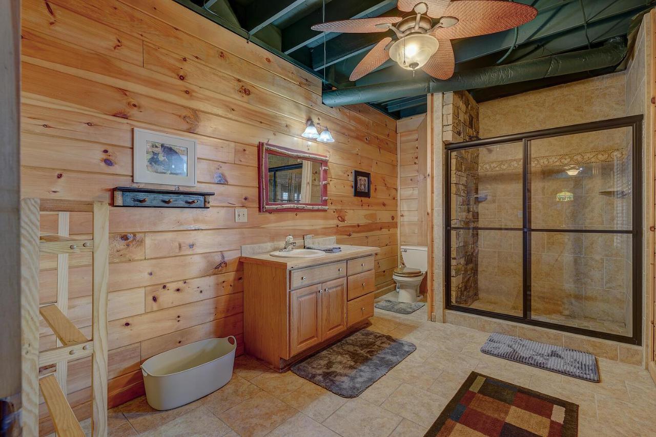 Blue Ridge Bliss- Spacious Cabin, Pets, Hot Tub! Extérieur photo