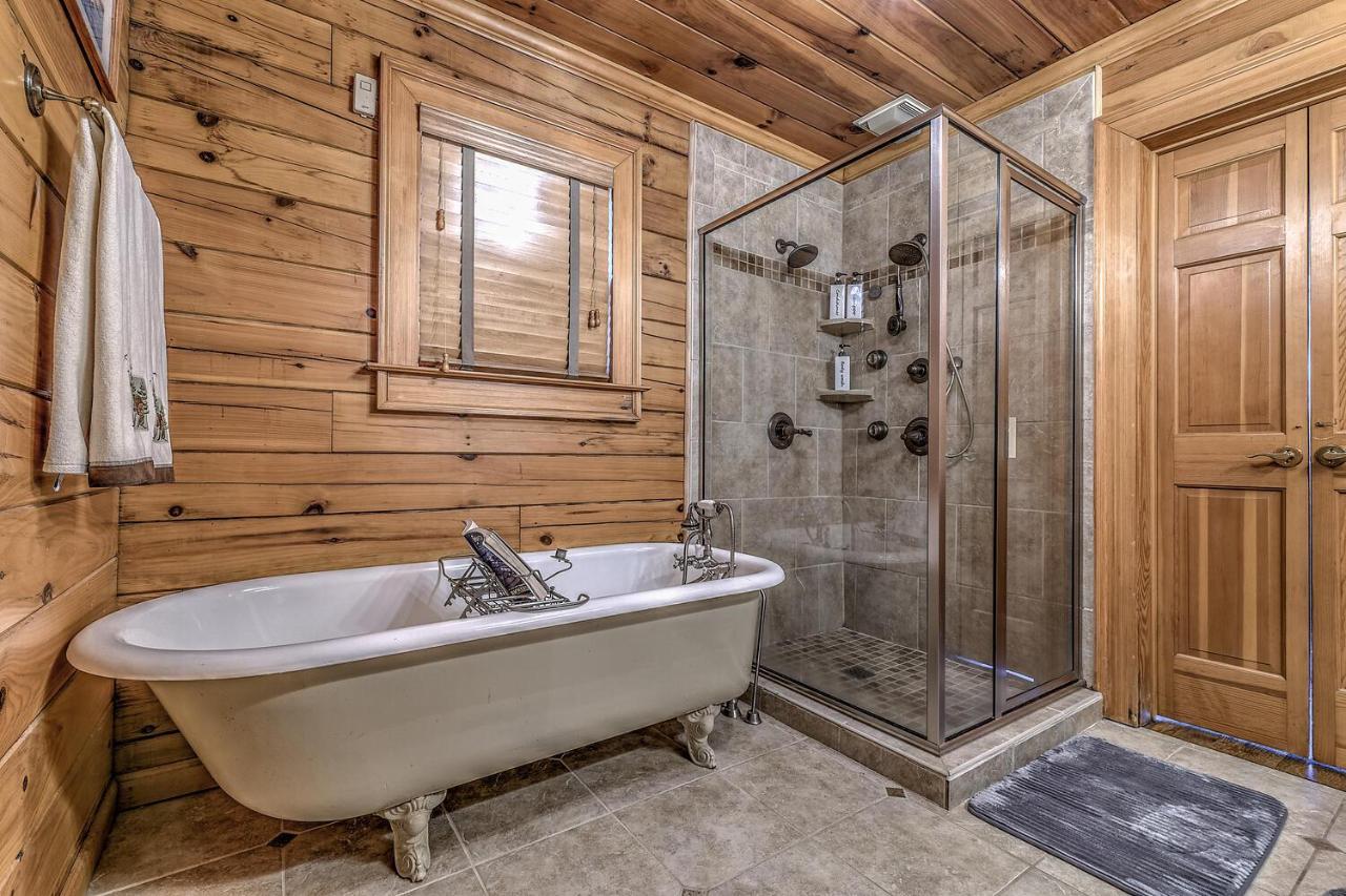 Blue Ridge Bliss- Spacious Cabin, Pets, Hot Tub! Extérieur photo